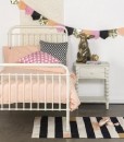 Mia Bed